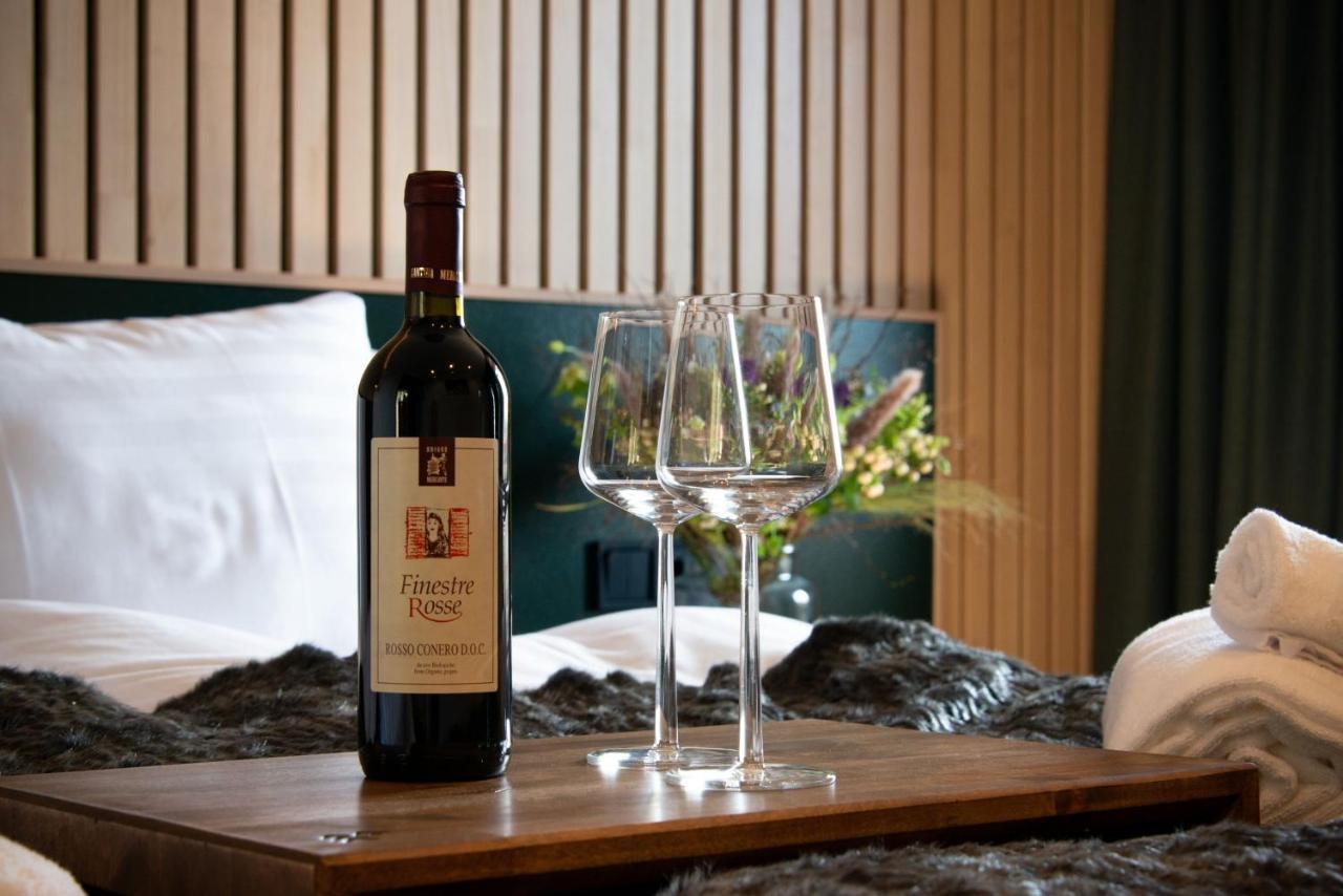 Haltia Lake Lodge Nature Boutique Hotel & Glamping 에스포 외부 사진