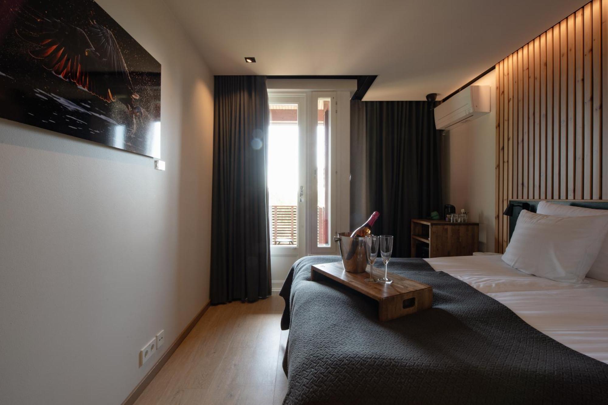 Haltia Lake Lodge Nature Boutique Hotel & Glamping 에스포 외부 사진